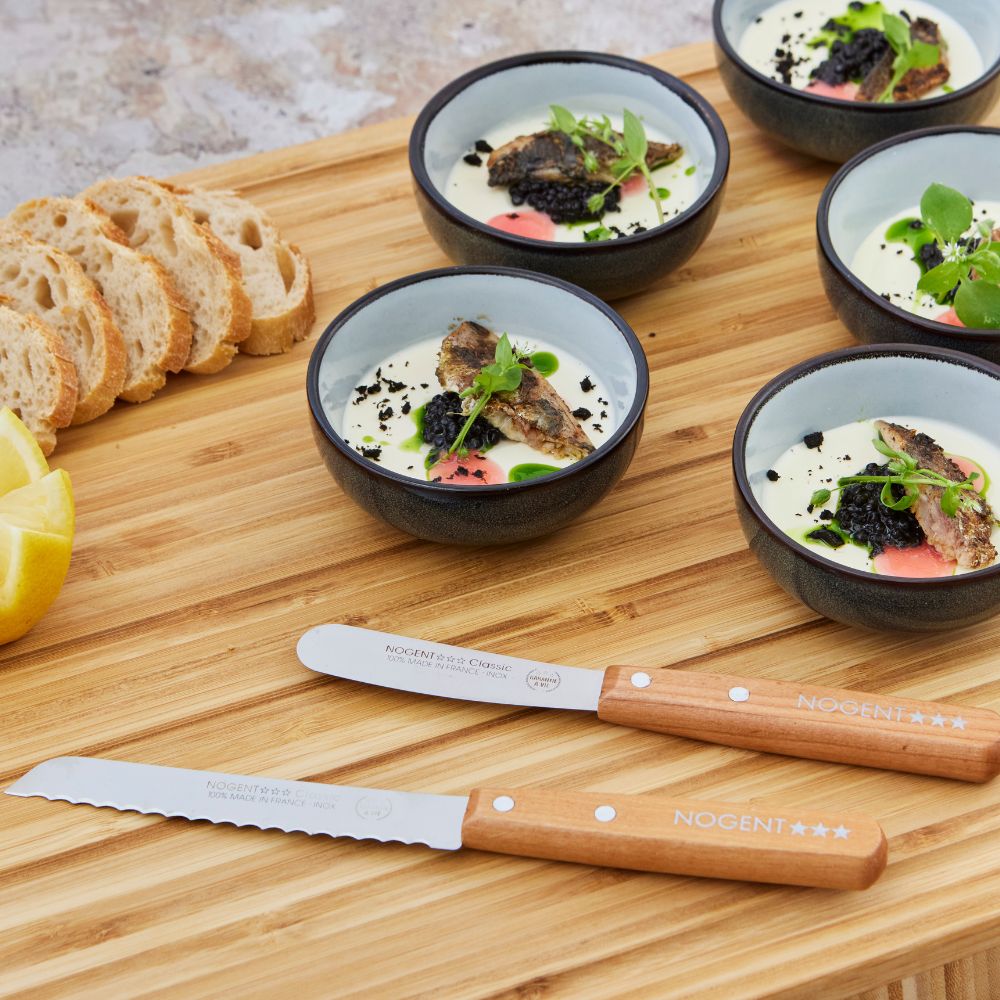 Couteau de table en inox et manche en bois de hêtre - nat