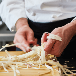 épluchage-asperges-recettes-des-chefs